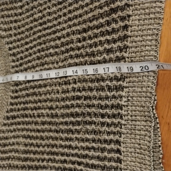 Cotton Emporium size medium sweater.Grey/ off white . Pretty for fall/ winter. - Picture 7 of 7